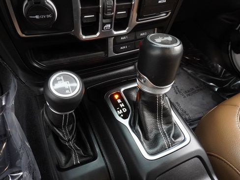 Used 2022 Jeep Wrangler Unlimited Sahara image 18