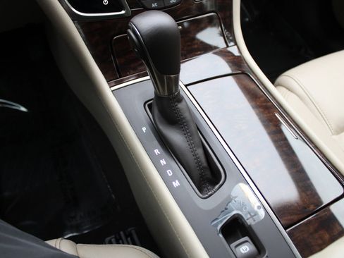 Used 2014 Buick LaCrosse Leather image 15