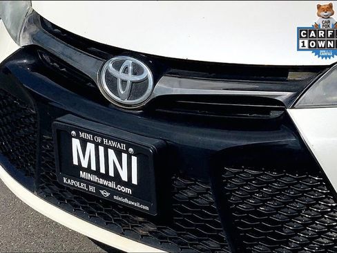 Used 2015 Toyota Camry SE FWD image 28