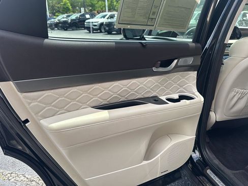 Used 2020 Hyundai Palisade Limited FWD image 18