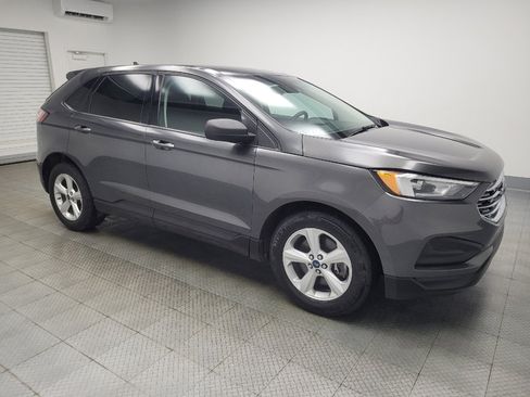 Used 2020 Ford Edge SE image 11