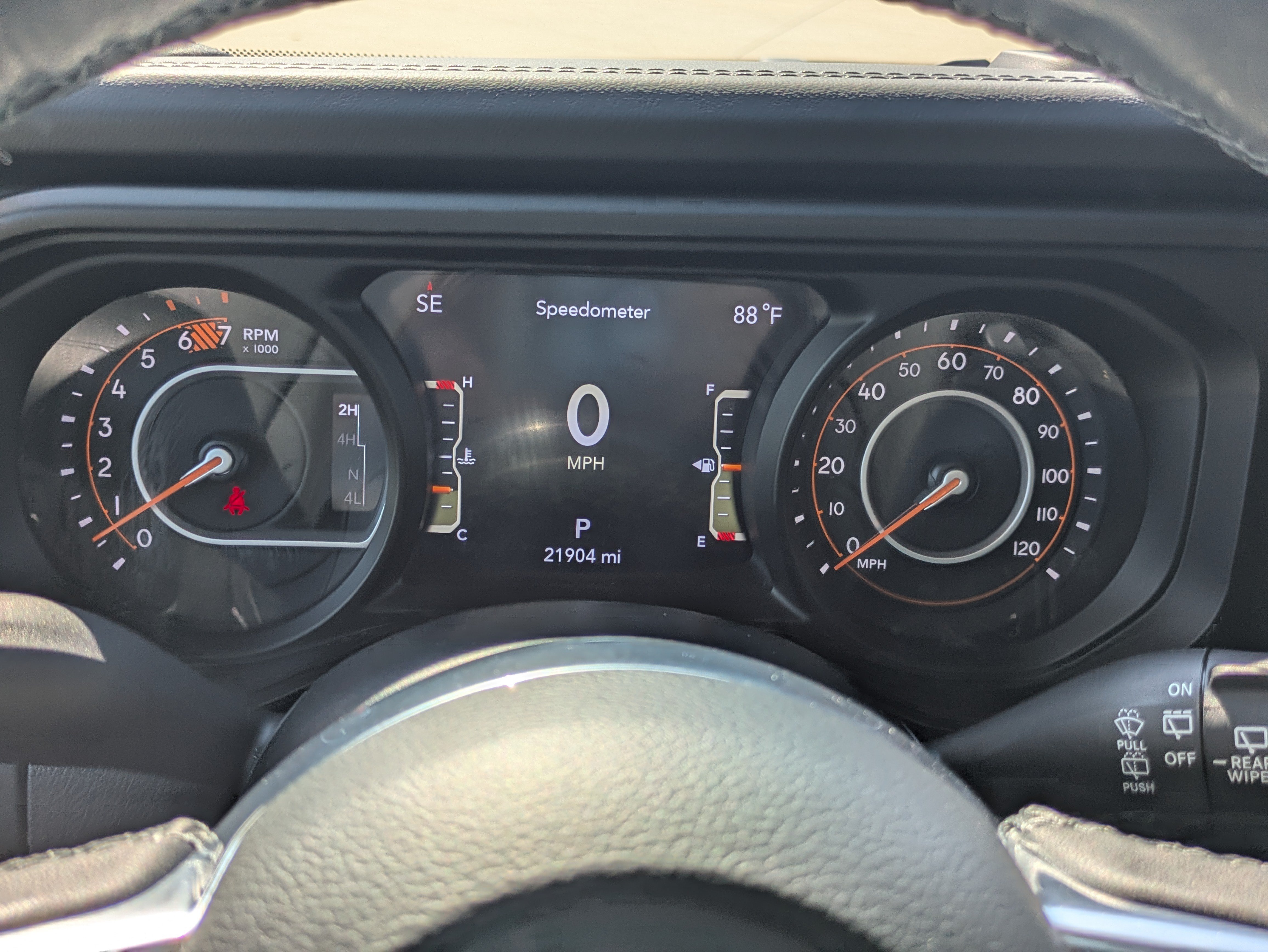 Used 2025 Jeep Wrangler Unlimited Sahara AWD/4WD image 13