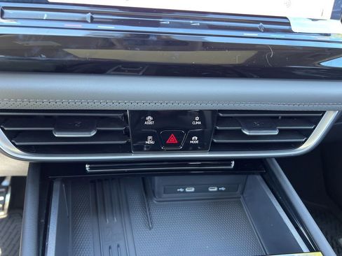 New 2026 Volkswagen Atlas Peak Edition image 27