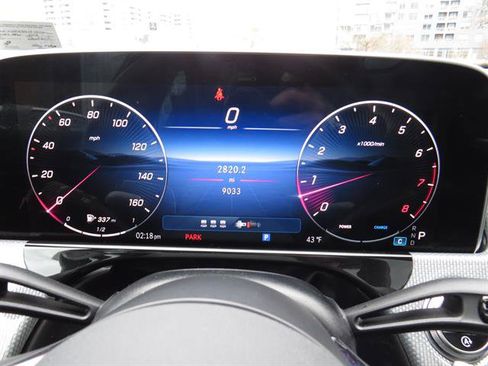 Used 2025 Mercedes-Benz E 350 4MATIC Sedan image 13