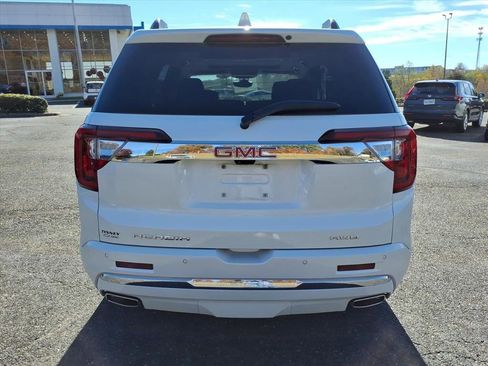 Used 2023 GMC Acadia Denali w/ Denali Technology Package image 4