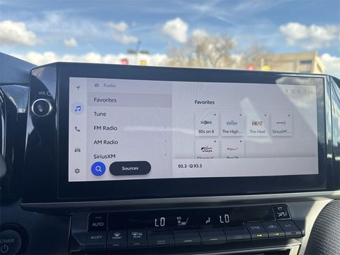 Used 2025 Toyota Camry SE image 26