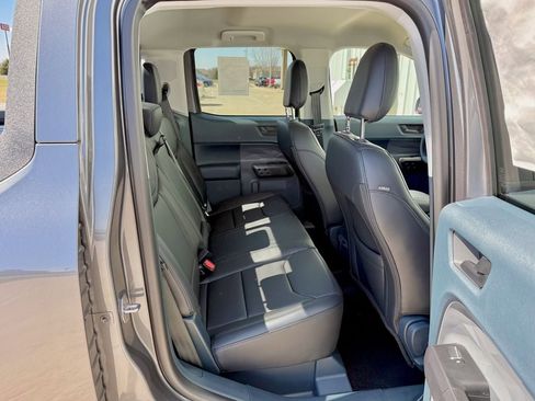 New 2026 Ford Maverick Lariat w/ Black Appearance Package AWD/4WD image 18