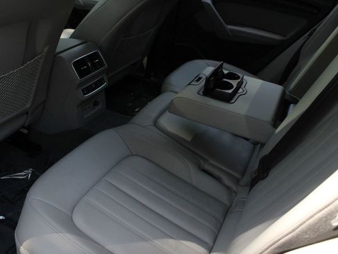 Used 2019 Audi Q5 2.0T Premium Plus w/ Premium Plus Package AWD/4WD image 20