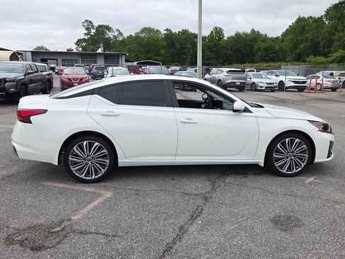 New 2026 Nissan Altima 2.5 SV FWD image 11