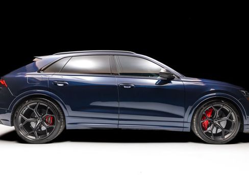 Used 2025 Audi RS Q8 performance image 2