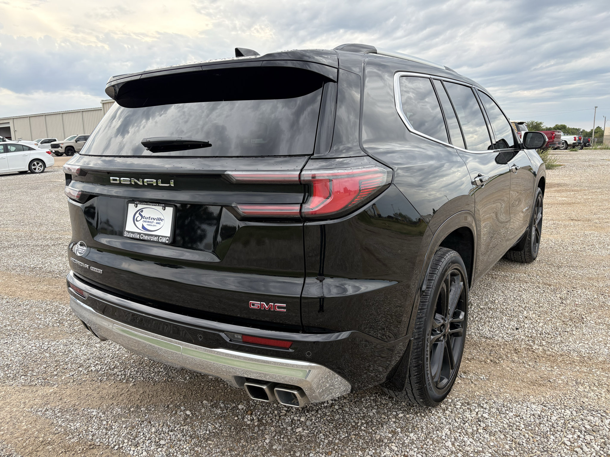 Used 2024 GMC Acadia Denali w/ LPO, Floor Liner Package AWD/4WD image 5