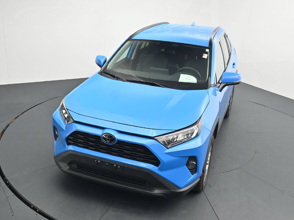 Used 2021 Toyota RAV4 XLE AWD/4WD image 11