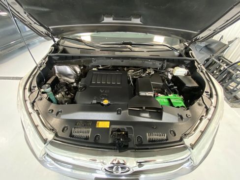 Used 2014 Toyota Highlander XLE image 35