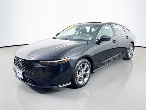 Certified 2023 Honda Accord EX image 3