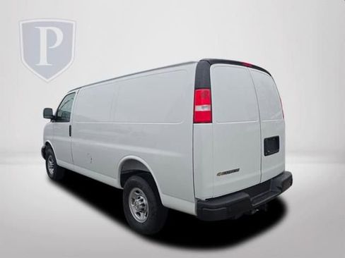 New 2025 Chevrolet Express 2500 Work Van w/ Driver Convenience Package image 9