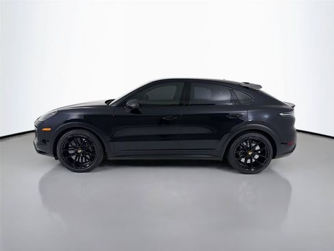 Used 2022 Porsche Cayenne Turbo GT AWD/4WD image 2