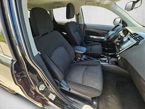 Used 2021 Mitsubishi Outlander Sport SE FWD image 19