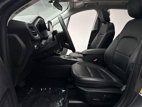 Used 2022 Ford Escape SEL image 11