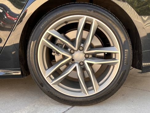 Used 2017 Audi A8 L 3.0T w/ Executive Package image 10