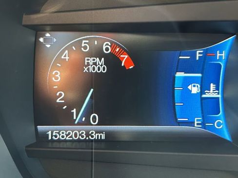 Used 2017 Ford Fusion SE w/ Fusion SE Technology Package image 33