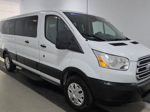 Used 2019 Ford Transit 350 XLT RWD image 3
