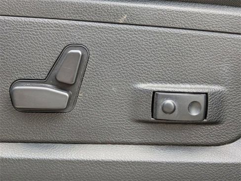 Used 2024 RAM 2500 Big Horn image 23