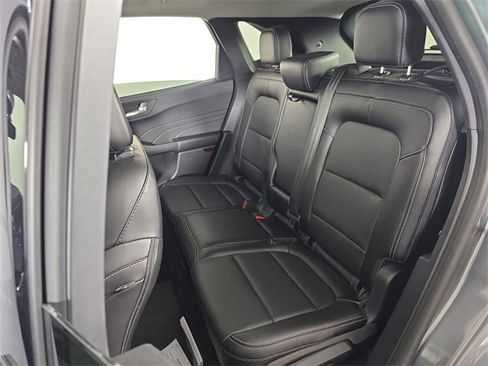 Certified 2022 Ford Escape SEL w/ Technology Package image 18