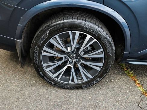 Used 2021 Volvo XC90 T6 Momentum w/ Protection Package image 5