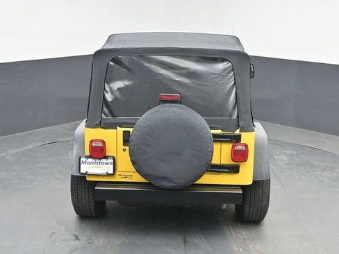 Used 2006 Jeep Wrangler X AWD/4WD image 32