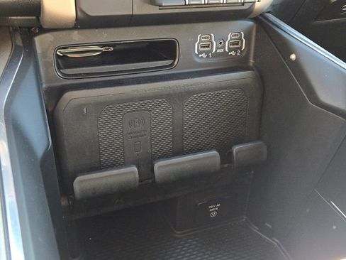 Used 2022 RAM 1500 Laramie AWD/4WD image 25