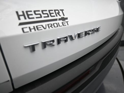 Used 2026 Chevrolet Traverse LT w/ Driver Confidence Package FWD image 31