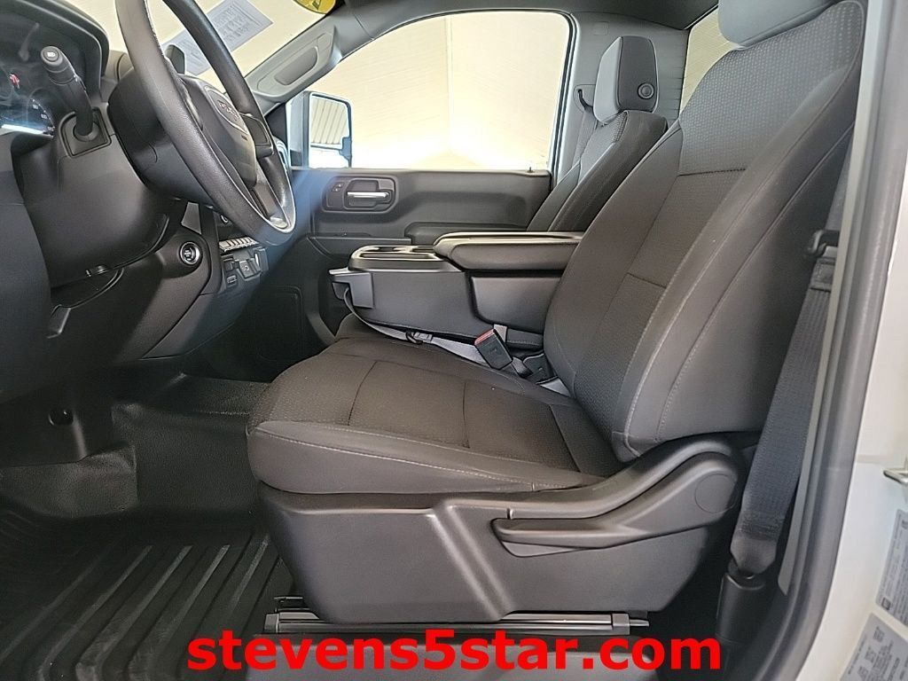Used 2025 GMC Sierra 3500 Pro w/ Convenience Package AWD/4WD image 2