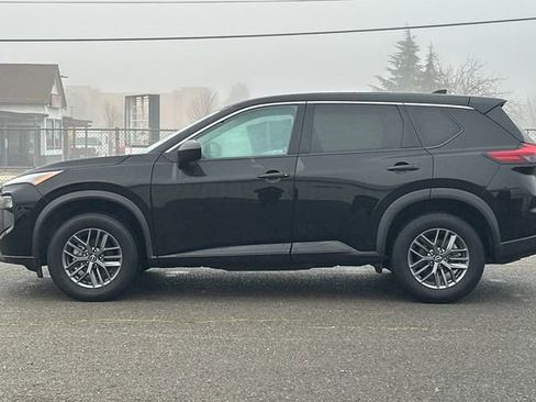 Used 2024 Nissan Rogue S image 7