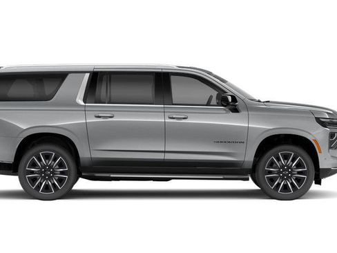New 2026 Chevrolet Suburban LS RWD image 4
