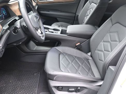 New 2026 Volkswagen Atlas SE FWD image 18