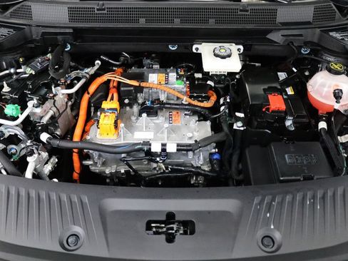 Certified 2024 Chevrolet Equinox EV LT FWD image 37