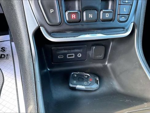 Certified 2019 GMC Terrain SLT w/ Preferred Package AWD/4WD image 33