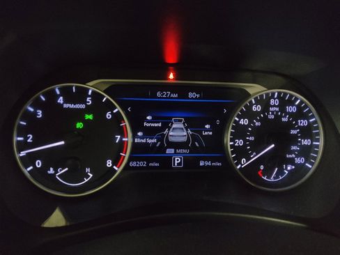 Used 2021 Nissan Sentra SR FWD image 23