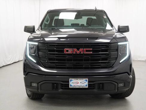 Used 2022 GMC Sierra 1500 Elevation AWD/4WD image 9