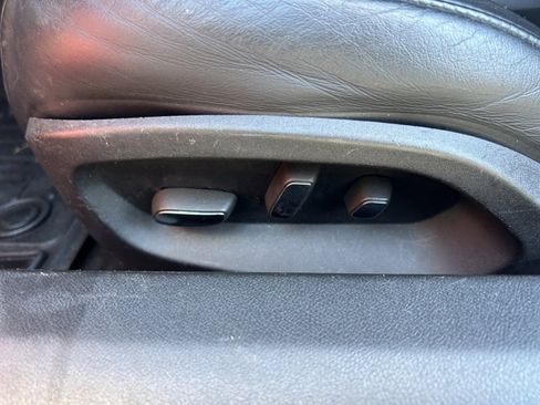 Used 2014 Chevrolet Corvette Z51 w/ 3LT Preferred Equipment Group image 46