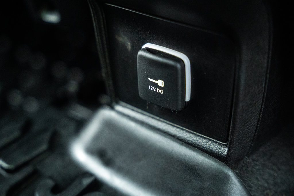 Used 2022 Jeep Compass Limited w/ Sun and Sound Group AWD/4WD image 38