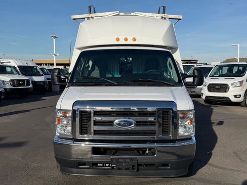 Used 2023 Ford E-350 and Econoline 350 Super Duty w/ Power Windows & Locks Group image 9
