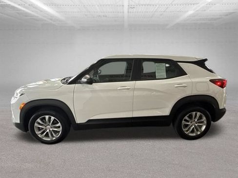 Used 2023 Chevrolet TrailBlazer LS FWD image 4