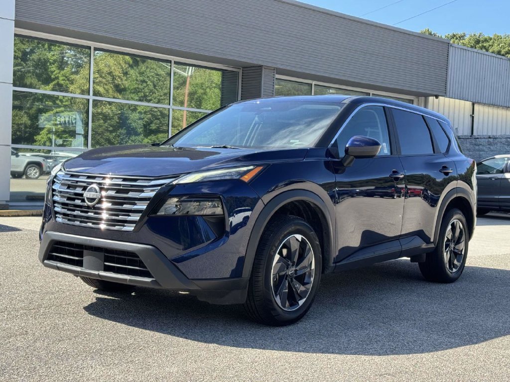 Used 2025 Nissan Rogue SV FWD image 25