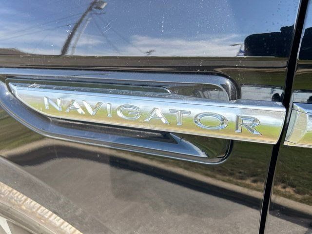 Used 2021 Lincoln Navigator L Reserve AWD/4WD image 73