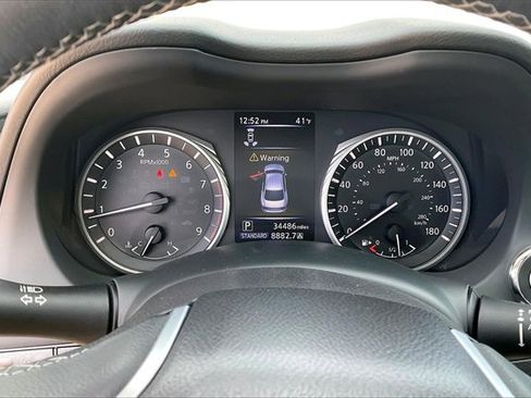 Used 2018 INFINITI Q50 Luxe w/ Essential Package (3.0T Luxe) image 18