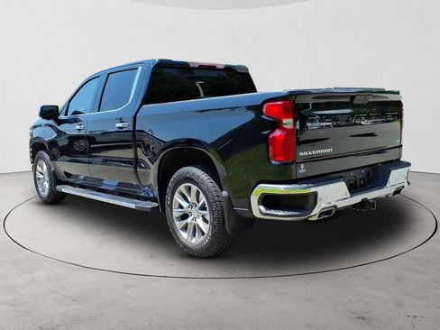 Used 2021 Chevrolet Silverado 1500 LTZ w/ Z71 Off-Road Package AWD/4WD image 7