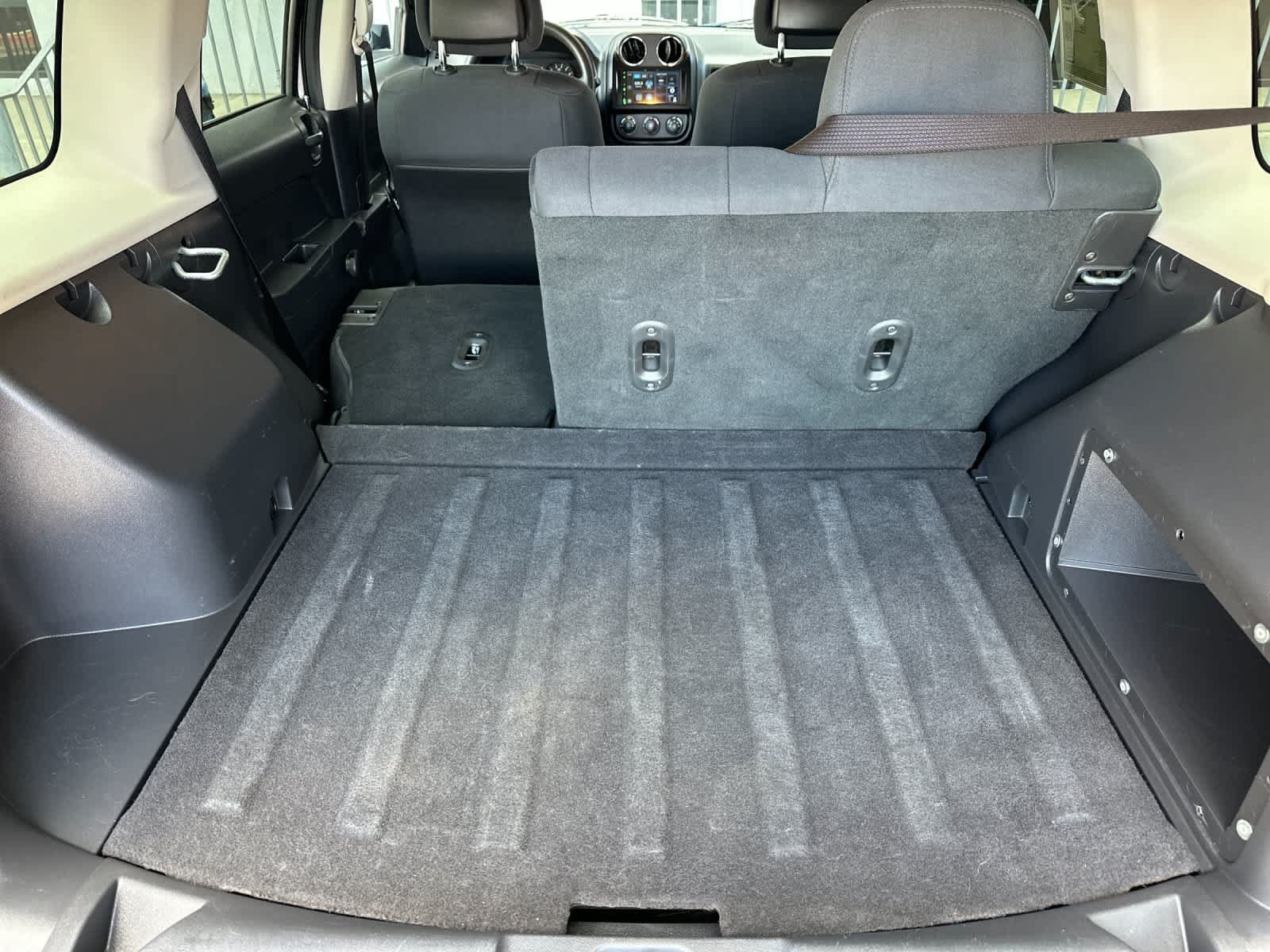 Used 2013 Jeep Patriot Sport FWD image 14