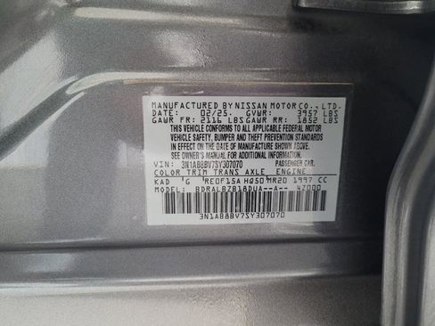Used 2025 Nissan Sentra S FWD image 33