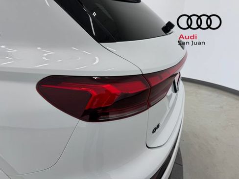 Used 2025 Audi Q6 e-tron Premium w/ Convenience Package RWD image 11